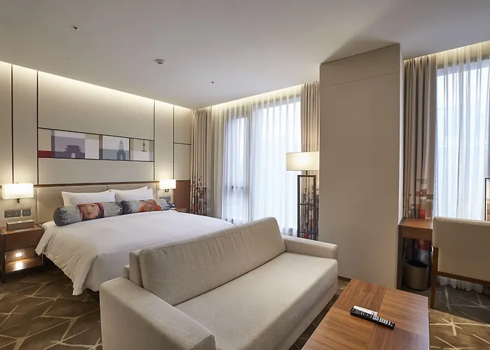 Hotel Aloft By Marriott Myeongdong 4*